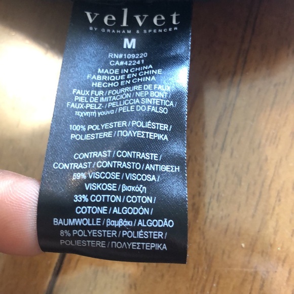 Velvet - Picture 6 of 6